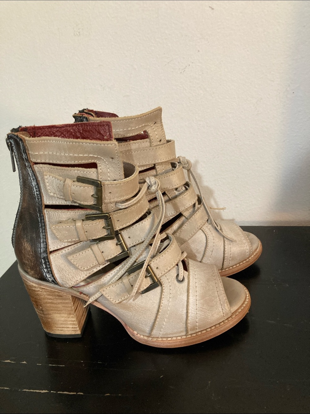 Freebird by Steven Braeden Size 8